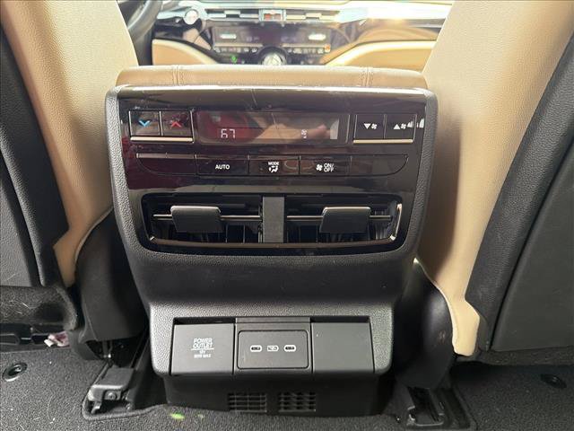 Used 2025 Acura MDX SH-AWD image 24