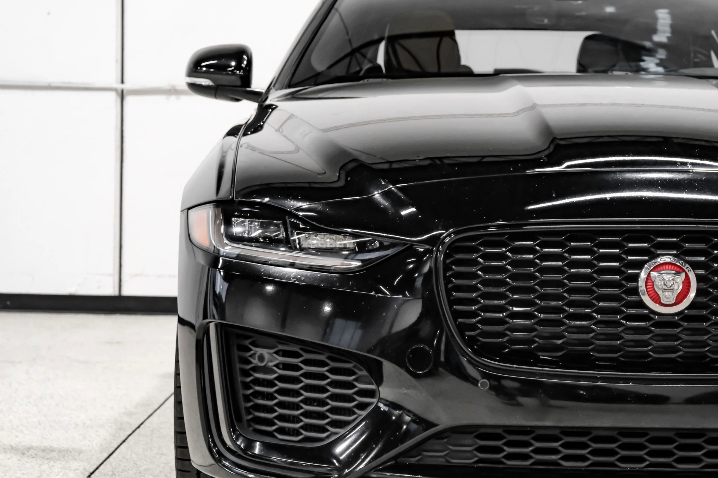 Used 2020 Jaguar XE R-Dynamic S AWD/4WD image 63