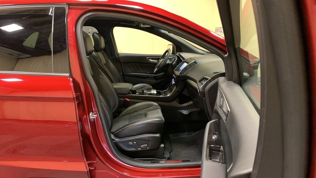 Certified 2019 Ford Edge ST w/ Convenience Package AWD/4WD image 11