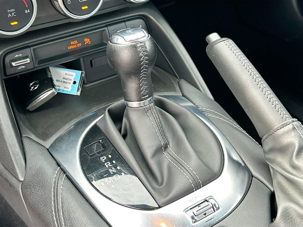 Used 2024 MAZDA MX-5 Miata RF Grand Touring image 21