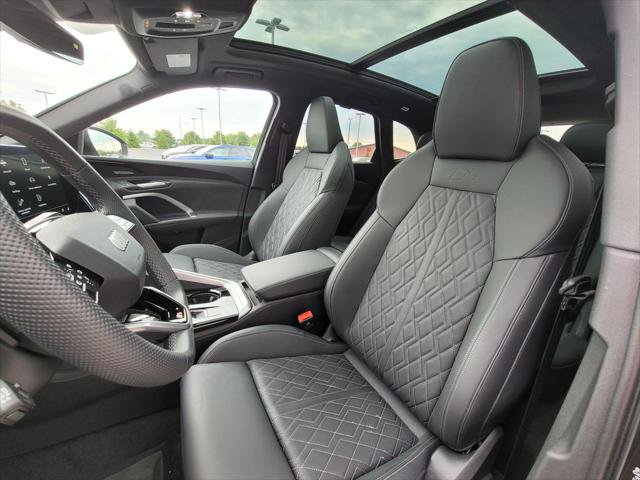 Used 2025 Audi SQ5 Premium Plus AWD/4WD image 16