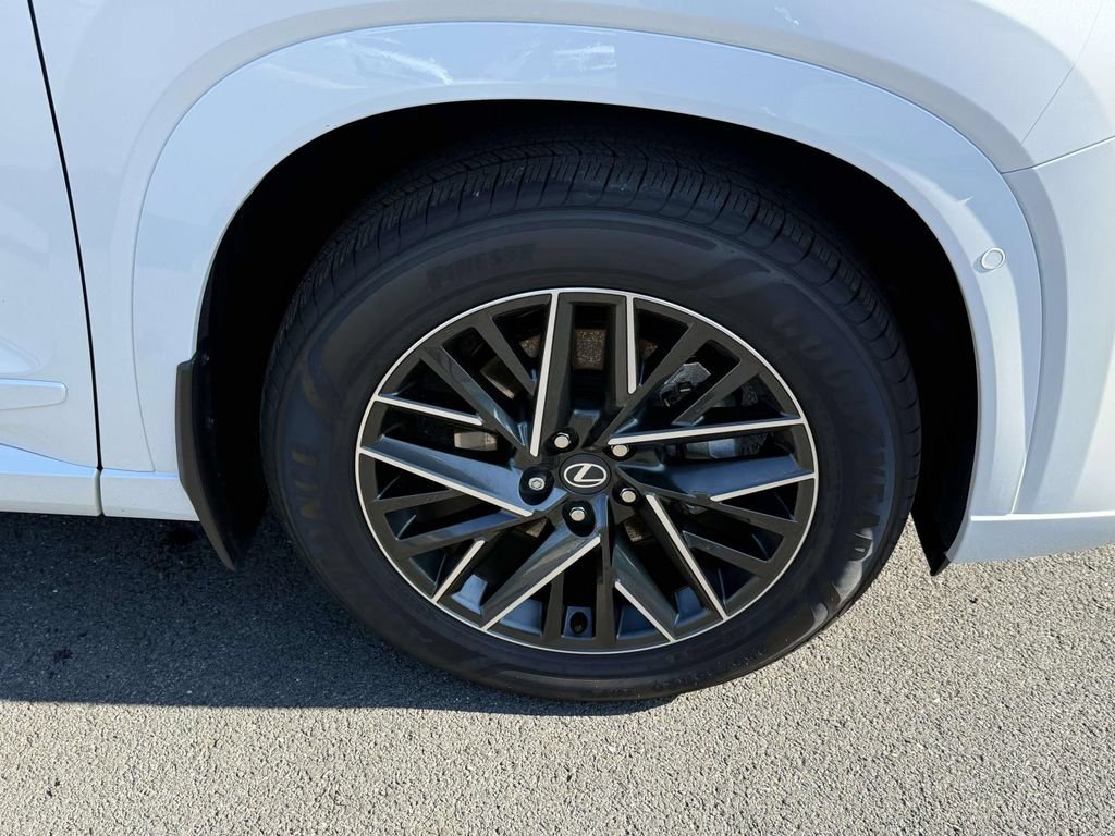 Used 2026 Lexus TX 350 AWD w/ Technology Package image 7