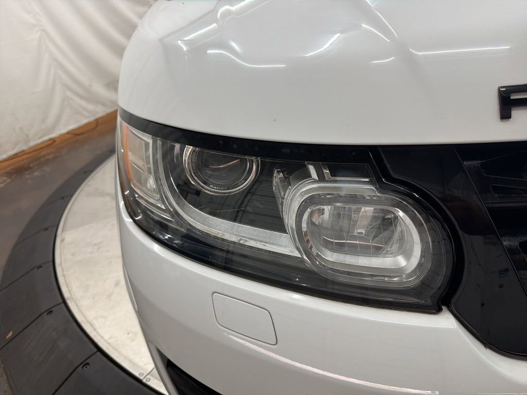 Used 2017 Land Rover Range Rover Sport HSE Dynamic AWD/4WD image 9