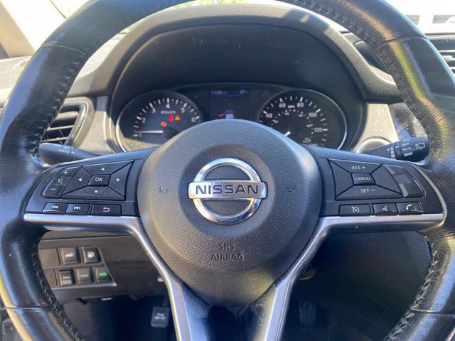 Used 2018 Nissan Rogue SV AWD/4WD image 18