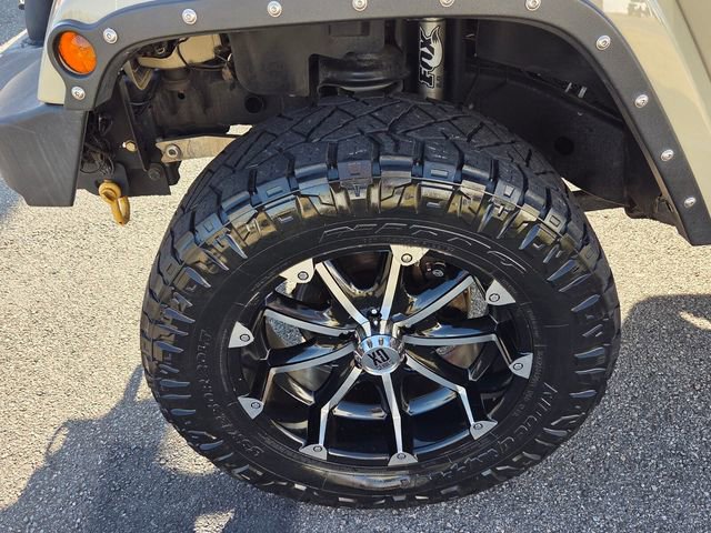Used 2017 Jeep Wrangler Unlimited Sahara w/ Quick Order Package 24E Chief image 17