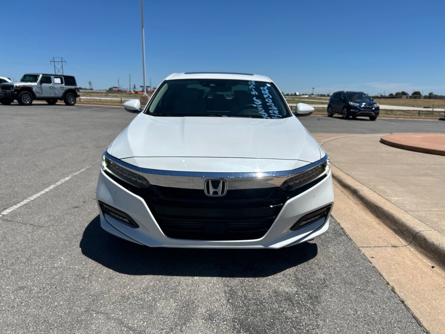Used 2019 Honda Accord Touring video 2