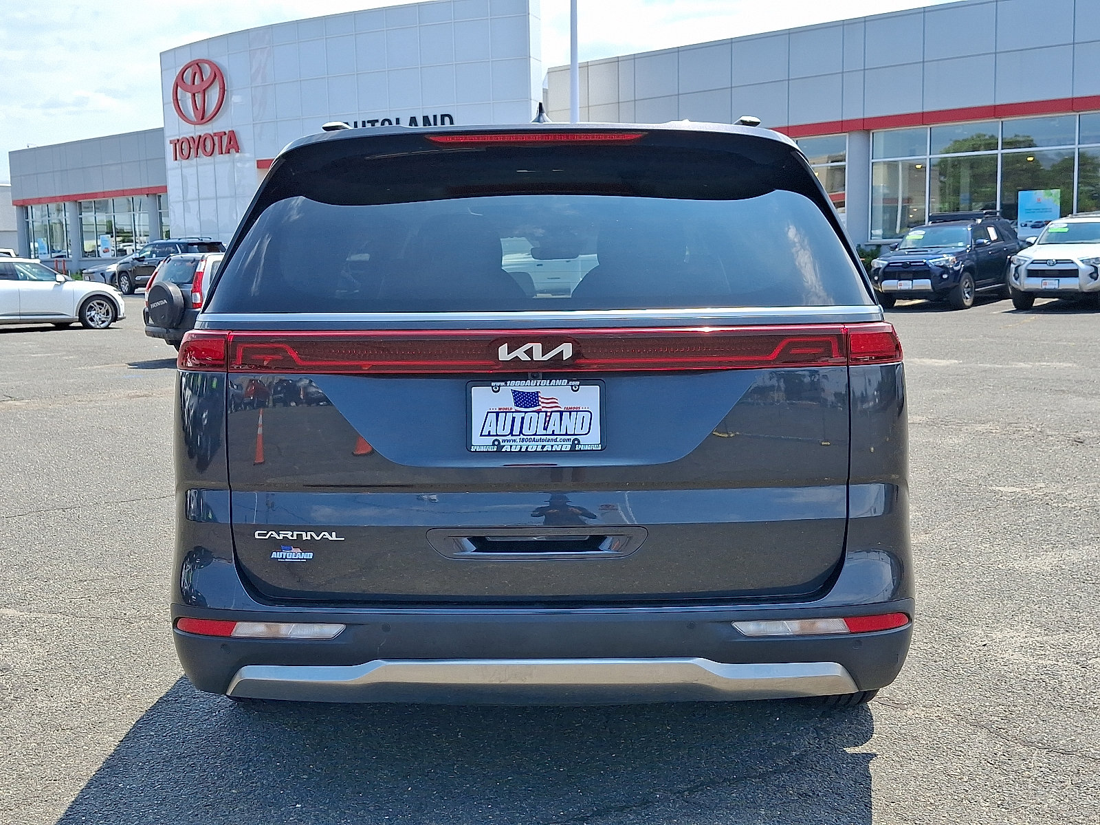 Used 2024 Kia Carnival SX Prestige FWD image 6
