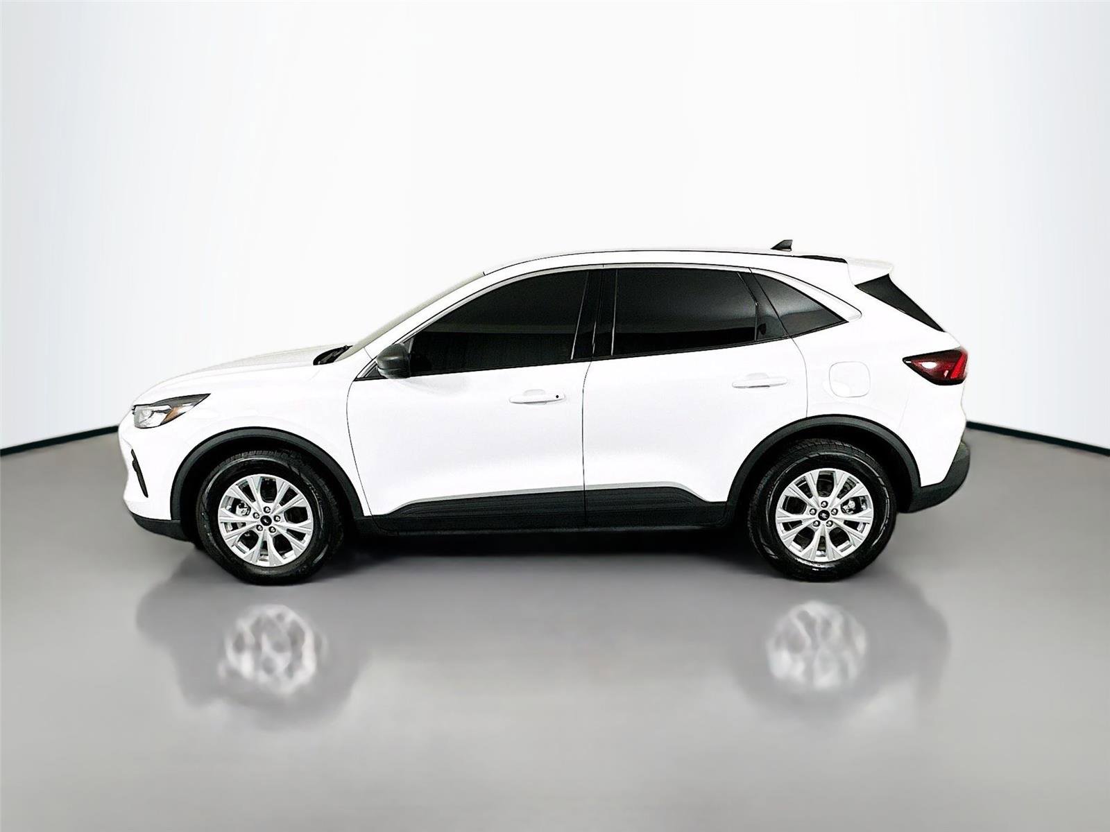 Used 2023 Ford Escape Active image 4