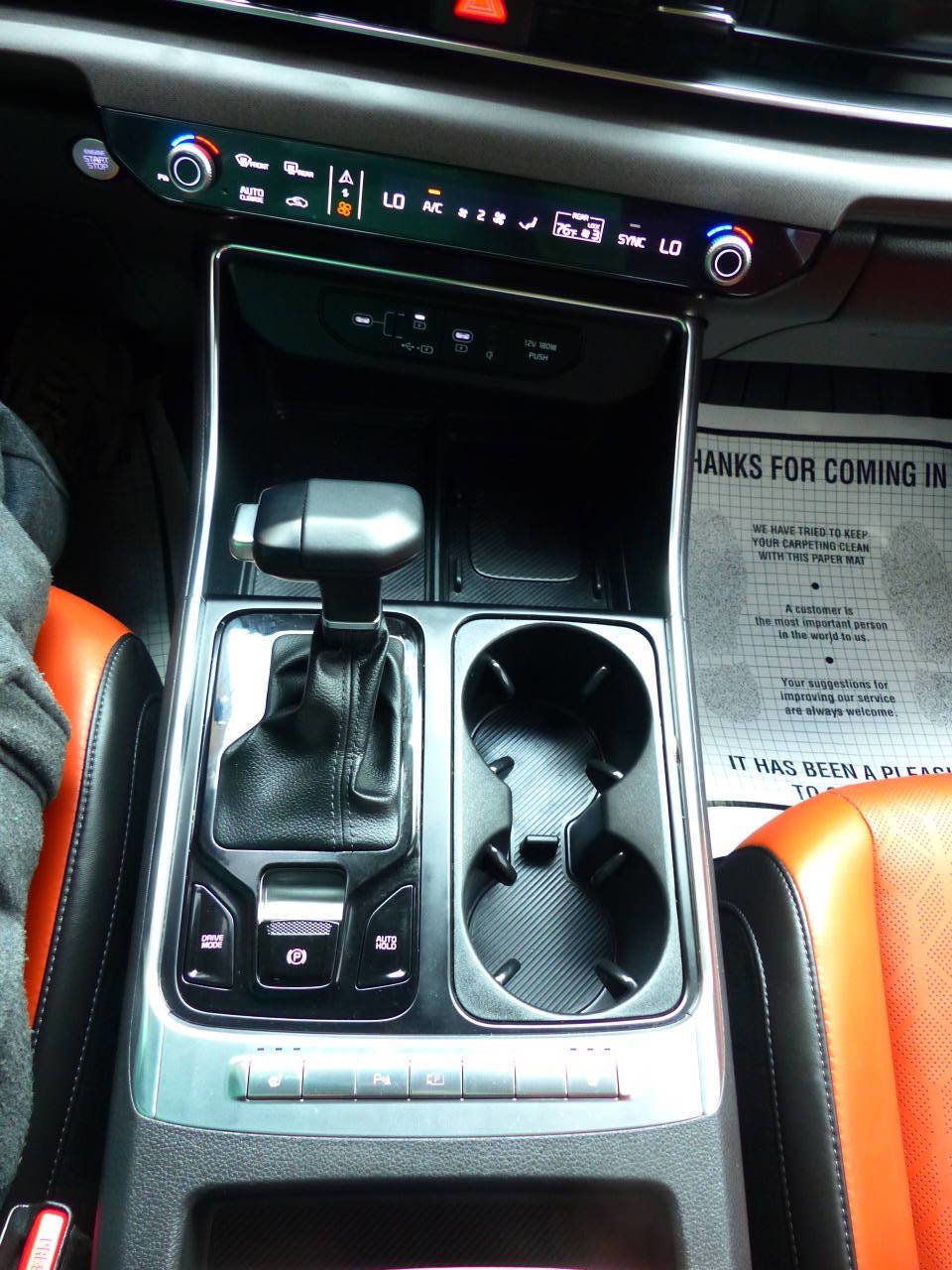 Used 2025 Kia Carnival EX image 36