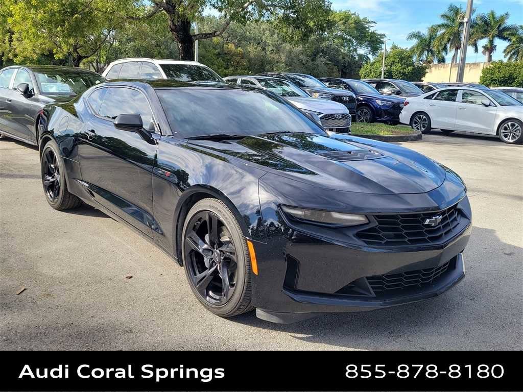 Used 2022 Chevrolet Camaro LT w/ Technology Package image 2