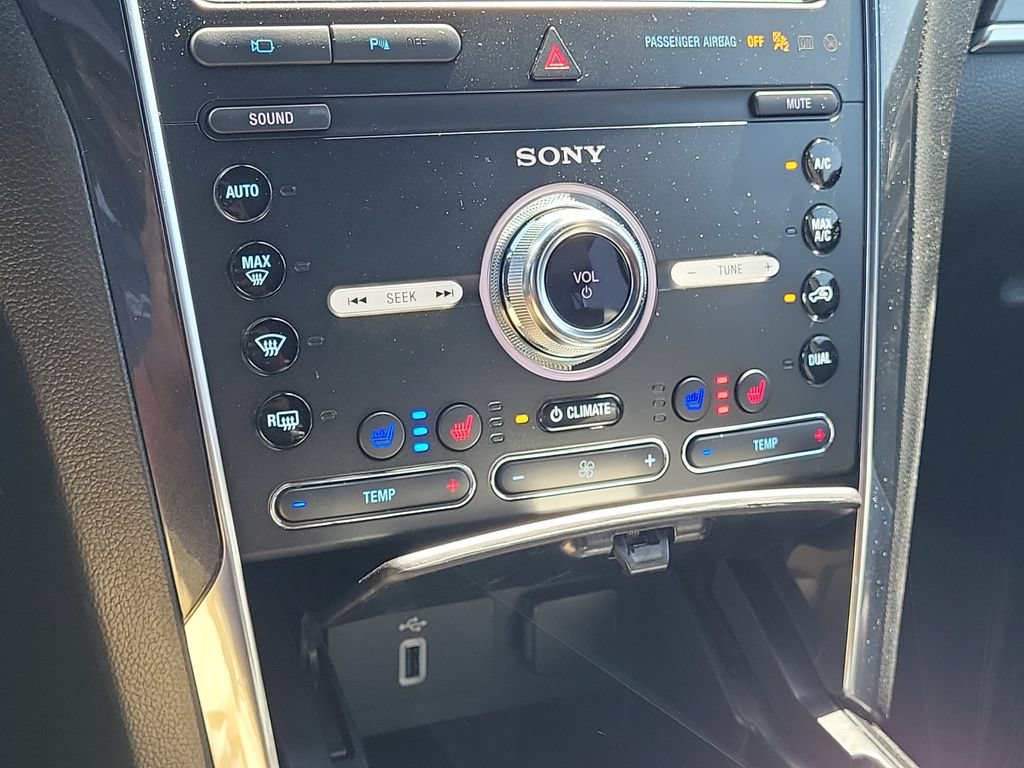Used 2019 Ford Explorer Sport w/ Equipment Group 401A AWD/4WD image 31