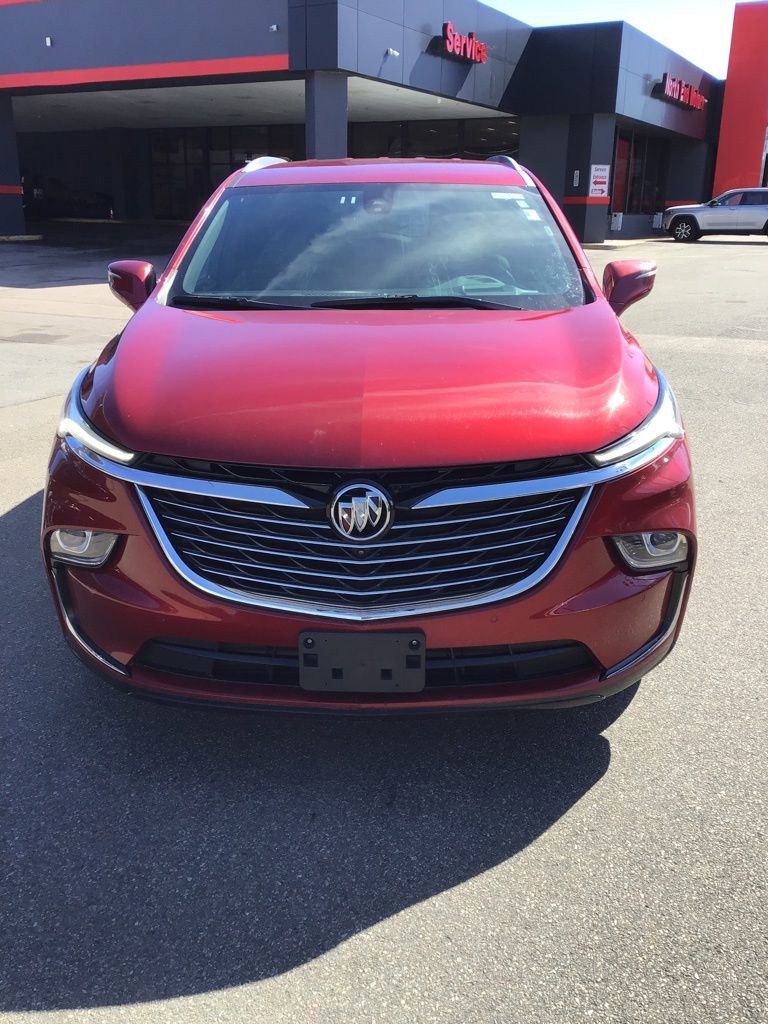 Used 2024 Buick Enclave Premium image 2