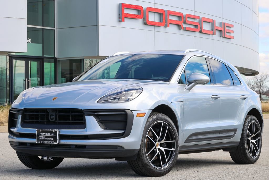 Certified 2025 Porsche Macan image 1