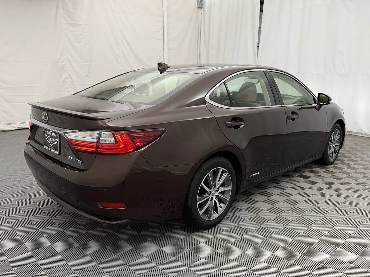 Used 2018 Lexus ES 300h w/ Luxury Package FWD image 5