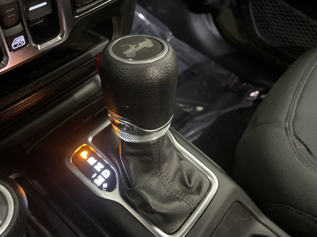 Used 2021 Jeep Wrangler Unlimited Sport AWD/4WD image 9