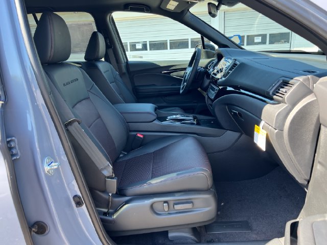 New 2026 Honda Ridgeline Black Edition image 10
