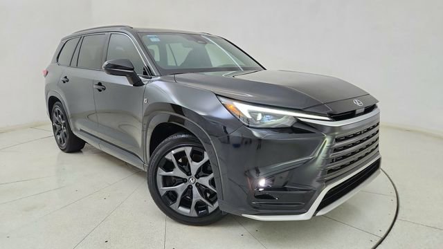 Used 2026 Lexus TX 500h AWD w/ Technology Package image 87