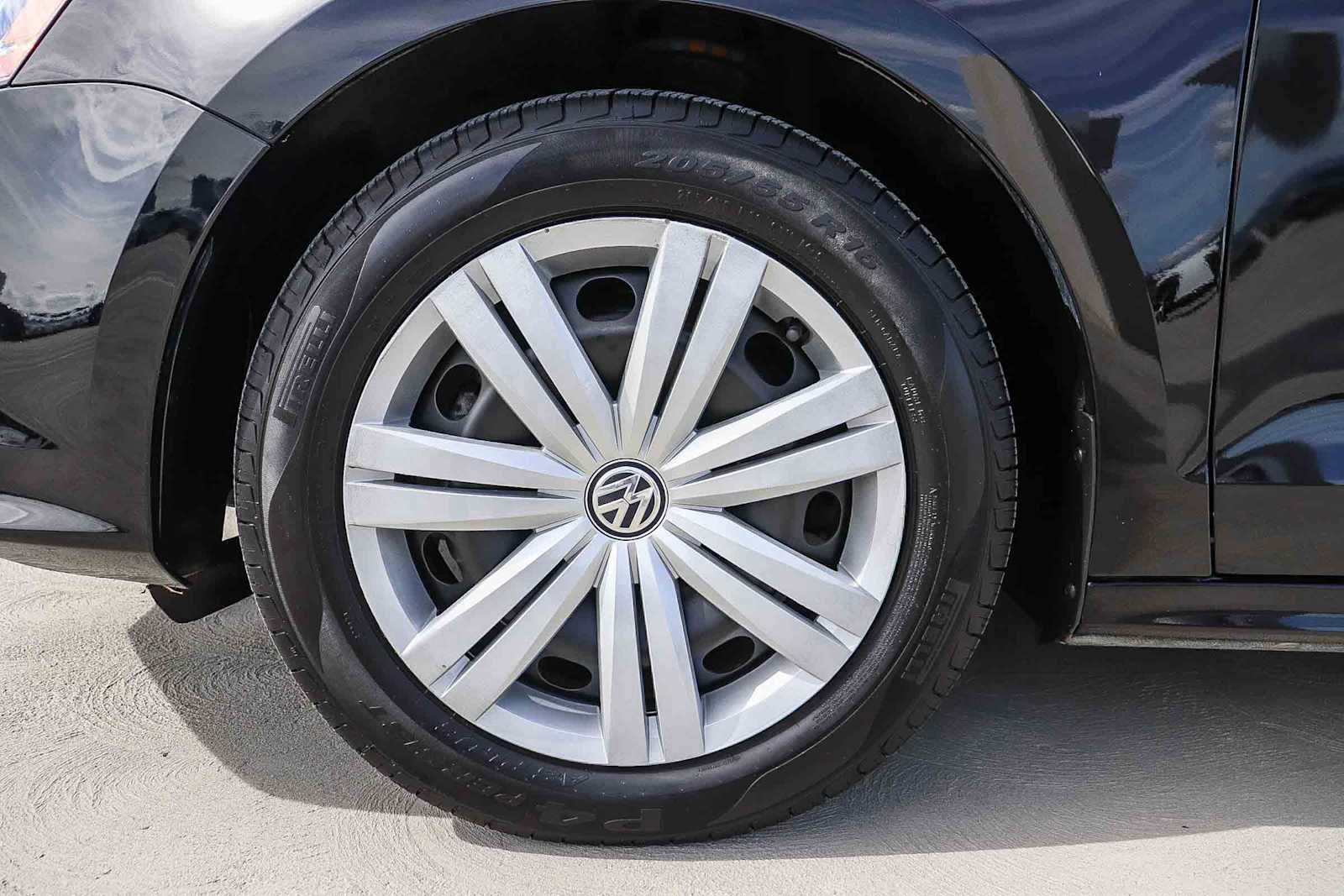 Used 2017 Volkswagen Jetta S FWD image 14