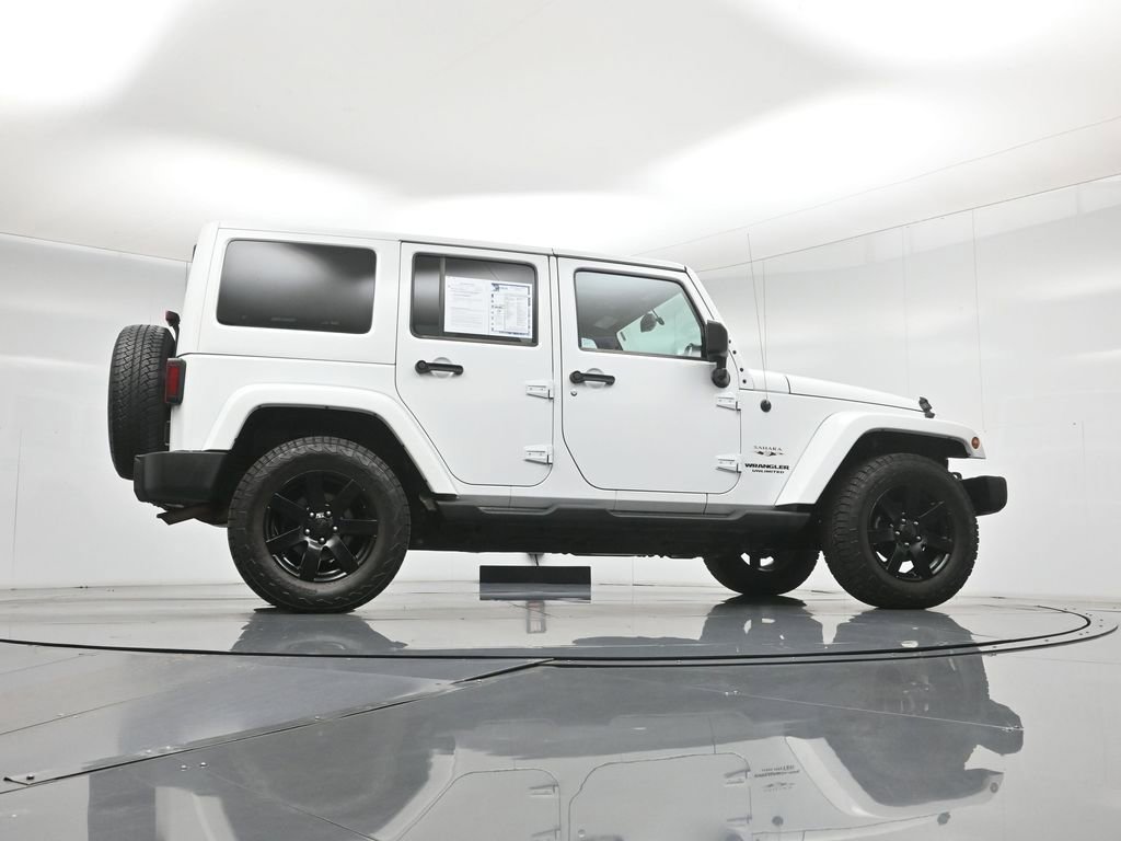 Used 2016 Jeep Wrangler Unlimited Sahara w/ Connectivity Group image 45