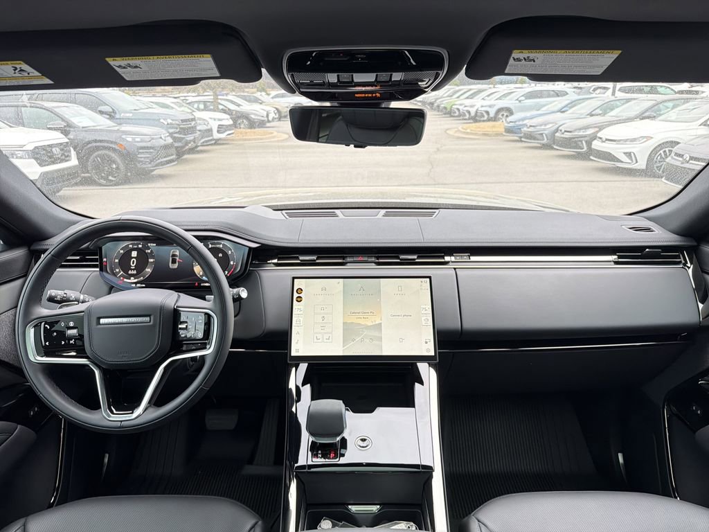 Used 2025 Land Rover Range Rover Sport SE image 19