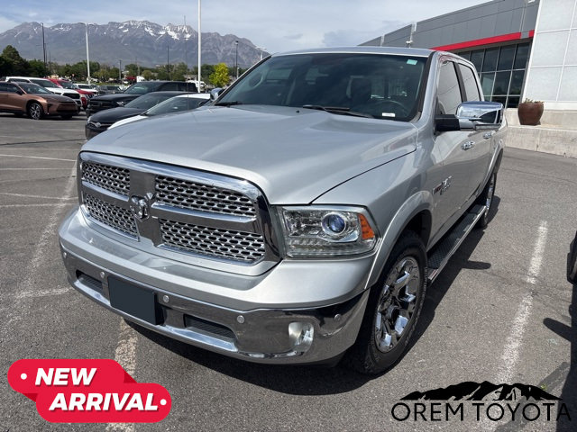 Used 2018 RAM 1500 Laramie w/ Convenience Group AWD/4WD image 7