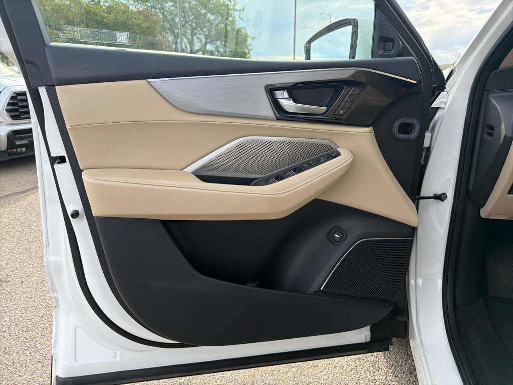 Certified 2024 Acura MDX w/ Technology Package AWD/4WD image 10