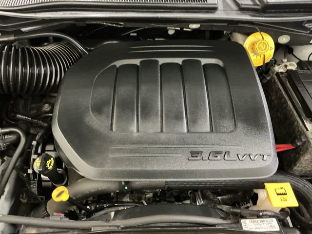 Used 2020 Dodge Grand Caravan SE FWD image 40