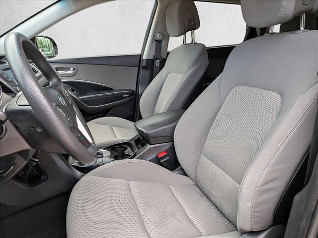 Used 2016 Hyundai Santa Fe SE image 9
