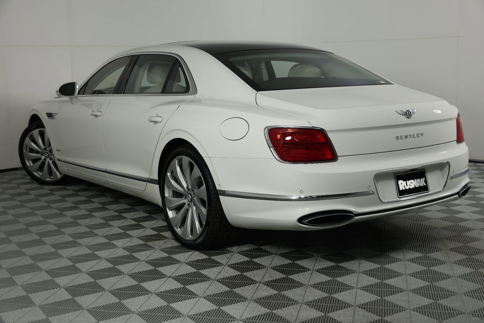 New 2026 Bentley Flying Spur image 3
