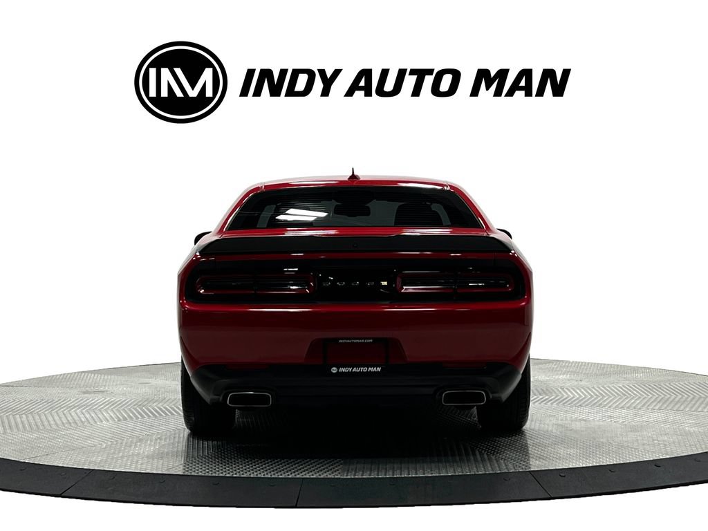 Used 2016 Dodge Challenger R/T Scat Pack RWD image 5