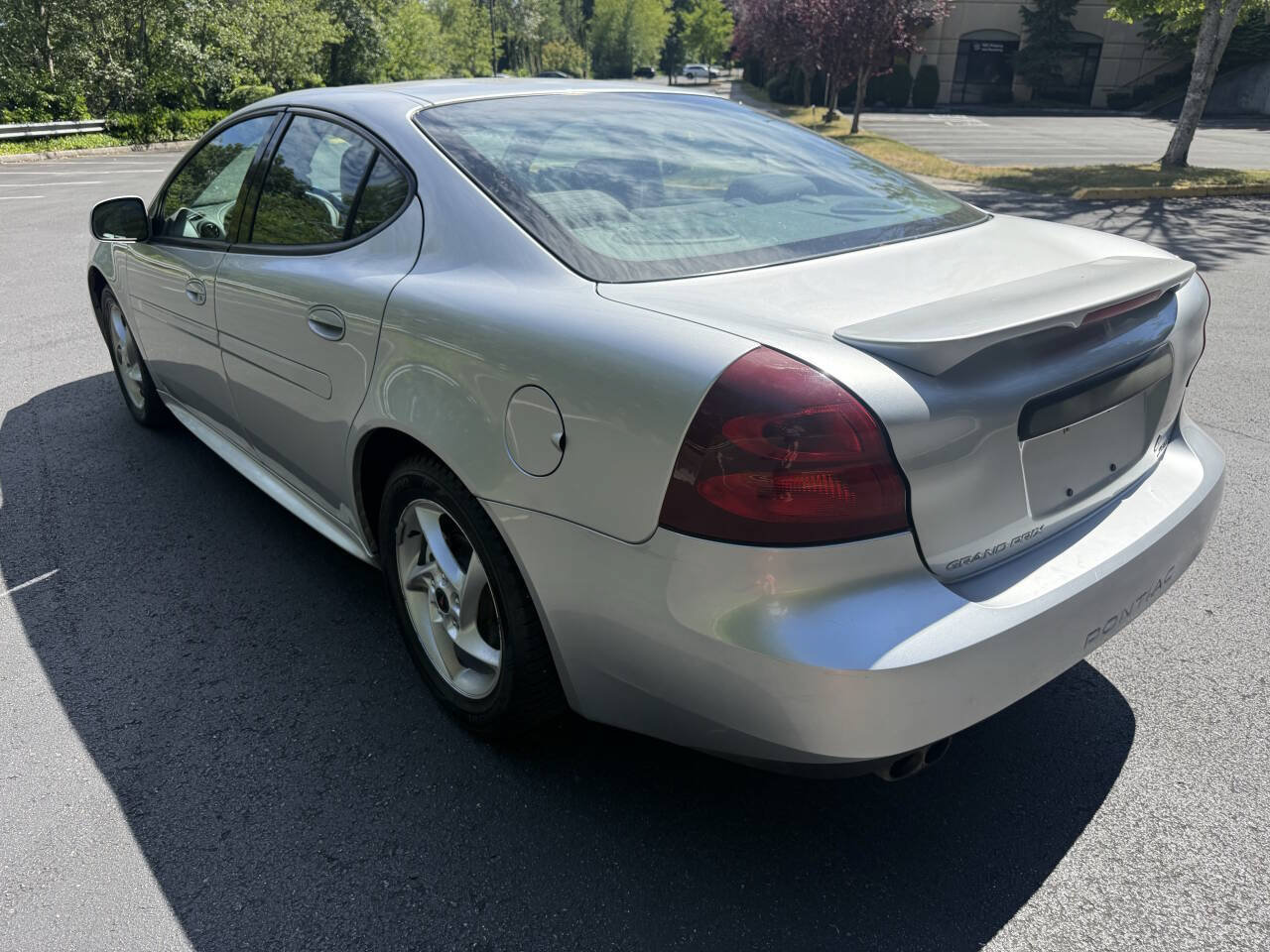 Used 2004 Pontiac Grand Prix GTP FWD image 24
