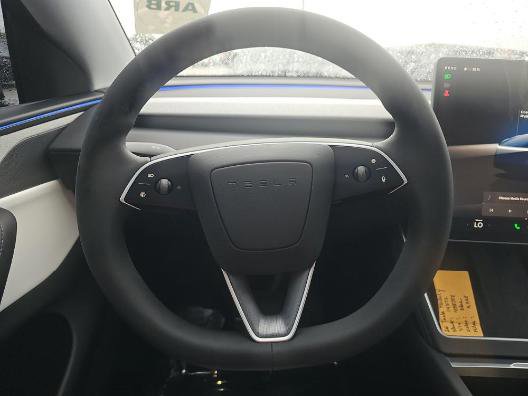 Used 2026 Tesla Model Y Long Range RWD image 10