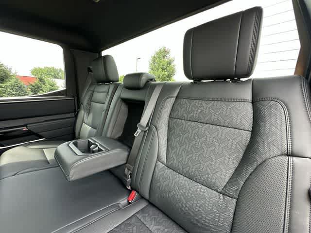Used 2025 Toyota Tundra Limited AWD/4WD image 16