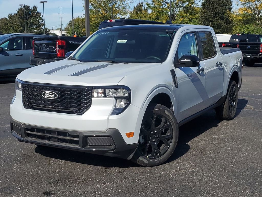 New 2025 Ford Maverick XLT w/ XLT Luxury Package
