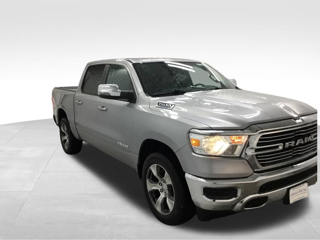 Used 2023 RAM 1500 Laramie AWD/4WD image 4
