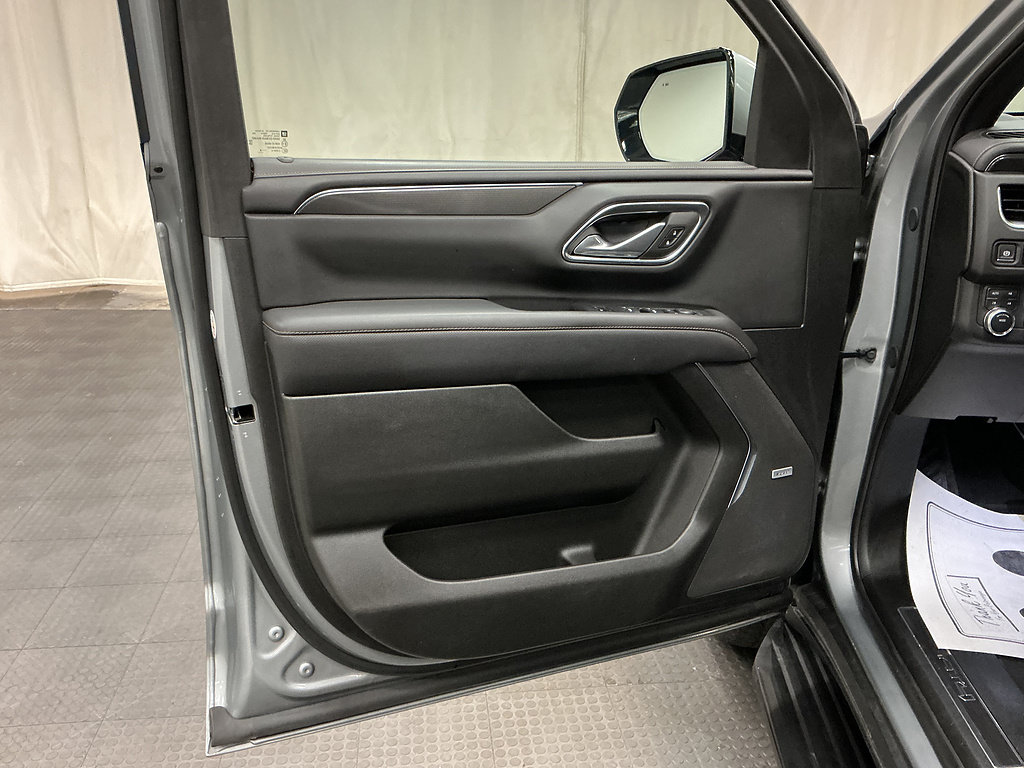 Used 2024 GMC Yukon AT4 AWD/4WD image 23
