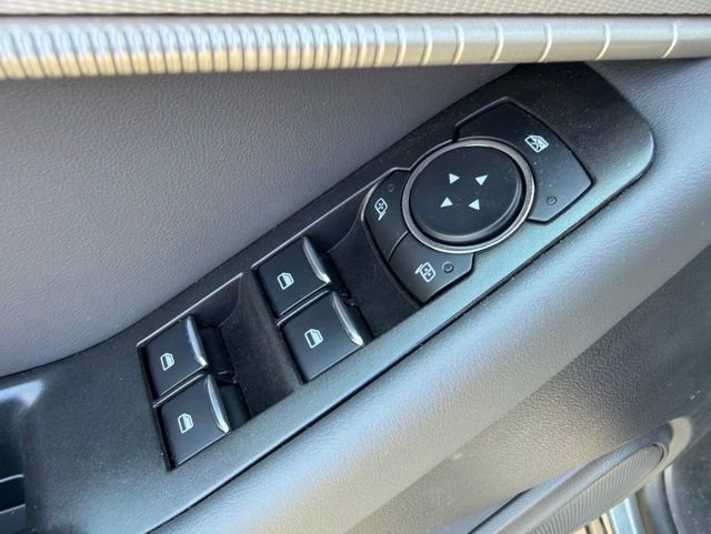Used 2025 Ford Explorer Active RWD image 25