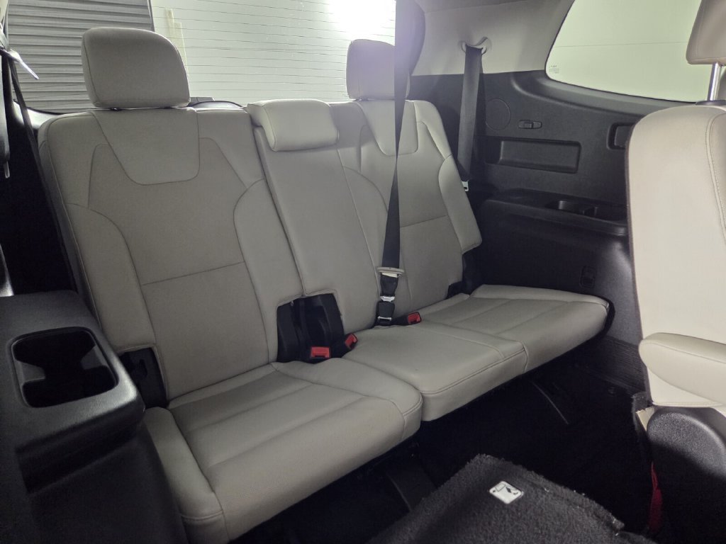 Used 2022 Kia Telluride EX w/ EX Premium Package FWD image 30