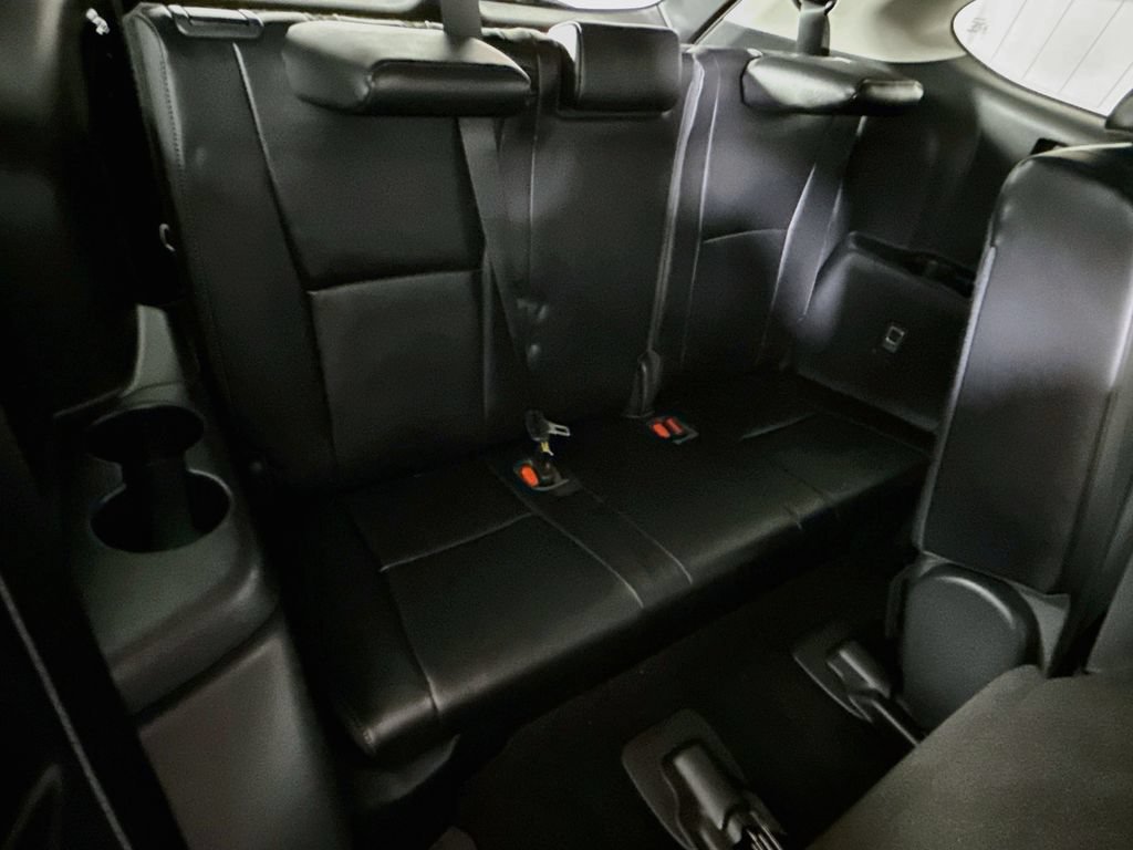 Certified 2021 Toyota Highlander Limited AWD/4WD image 34