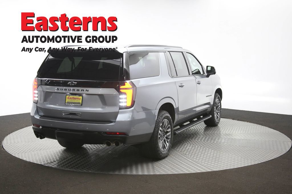 Used 2025 Chevrolet Suburban Z71 image 42