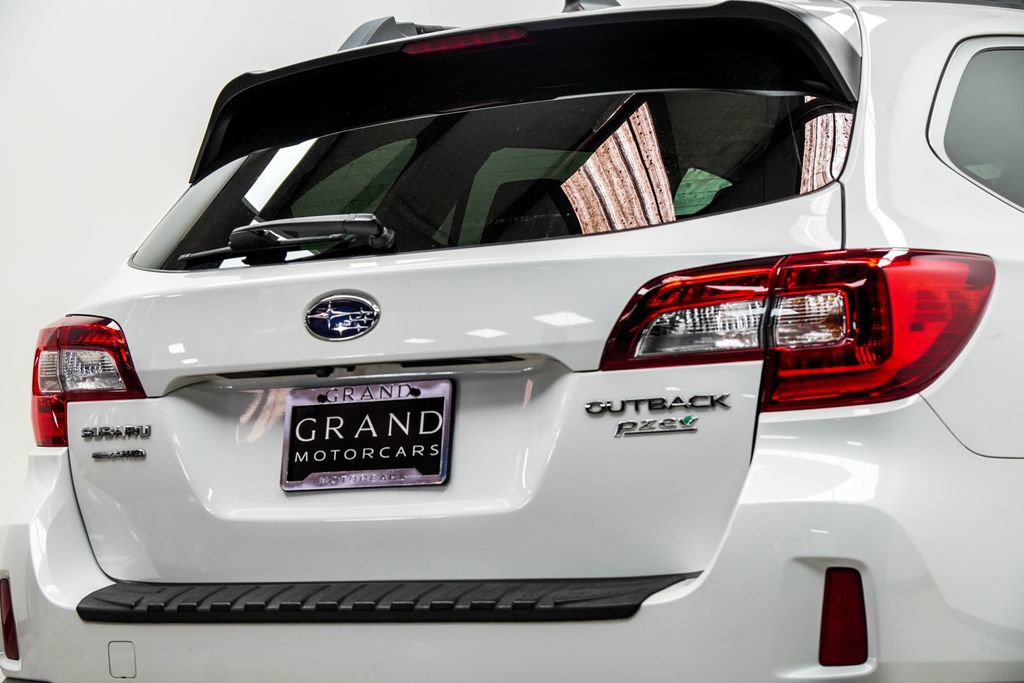 Used 2017 Subaru Outback 2.5i Limited AWD/4WD image 13