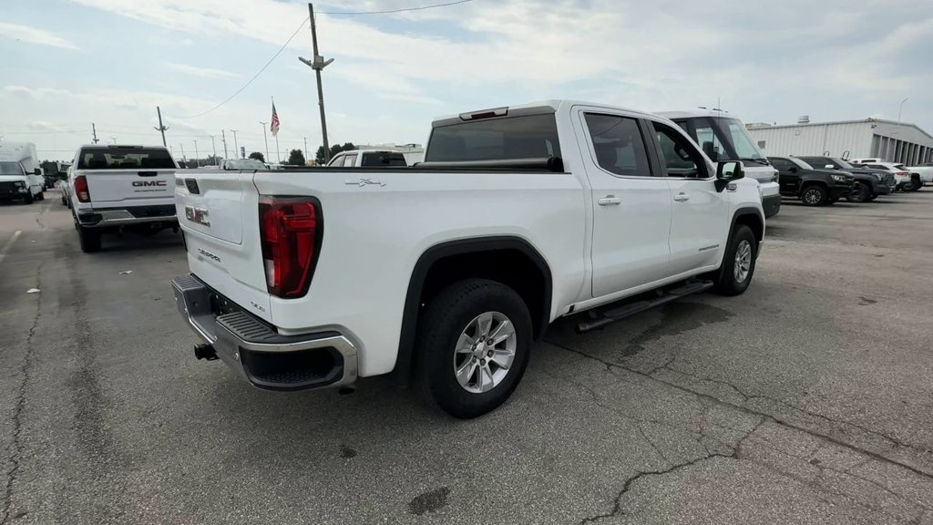 Used 2022 GMC Sierra 1500 SLE w/ Driver Alert Package I AWD/4WD image 8