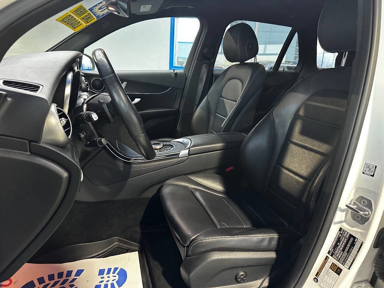 Used 2018 Mercedes-Benz GLC 300 4MATIC image 13