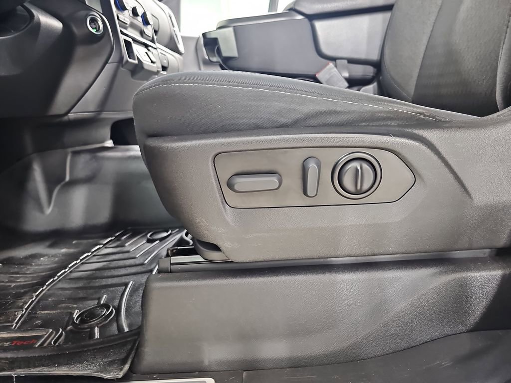 Used 2022 Chevrolet Silverado 1500 LT AWD/4WD image 34