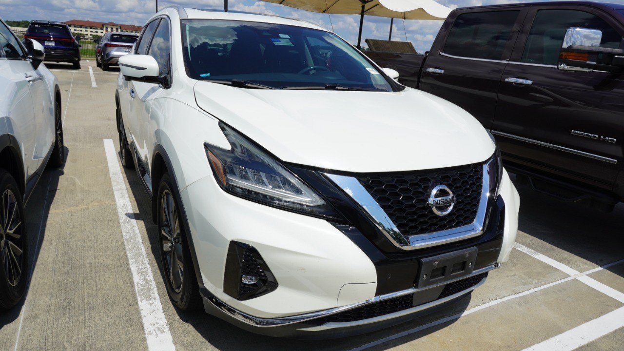 Used 2019 Nissan Murano Platinum w/ Cargo Package FWD image 3