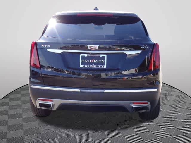 Used 2025 Cadillac XT5 Premium Luxury w/ Technology Package FWD image 3