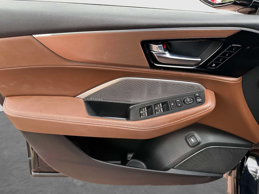 Certified 2023 Acura MDX w/ Technology Package FWD image 17