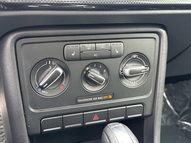 Used 2012 Volkswagen Beetle 2.0T image 16