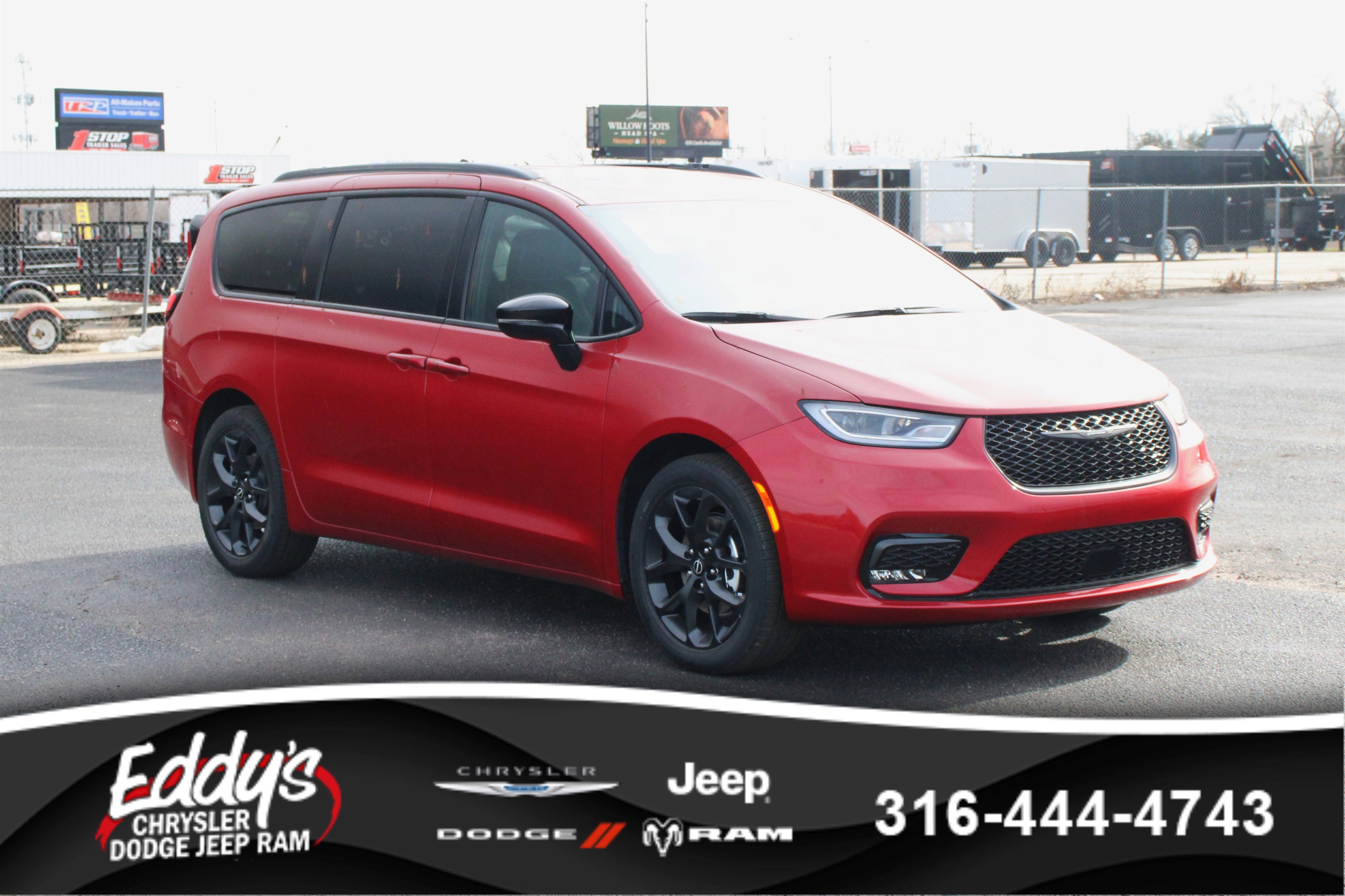 New 2026 Chrysler Pacifica Select image 1