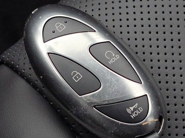 Used 2025 Hyundai Santa Fe SEL image 28